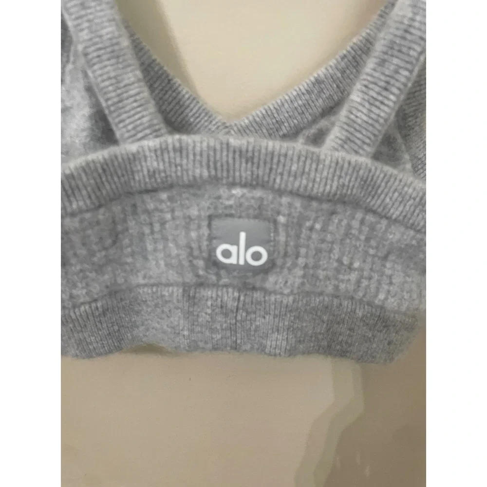 Alo Yoga Cashmere Plush Waffle V-Neck Bra W9654R Size S Gray Bralette Brami